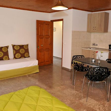 Anna Apartments Kontokali Room photo
